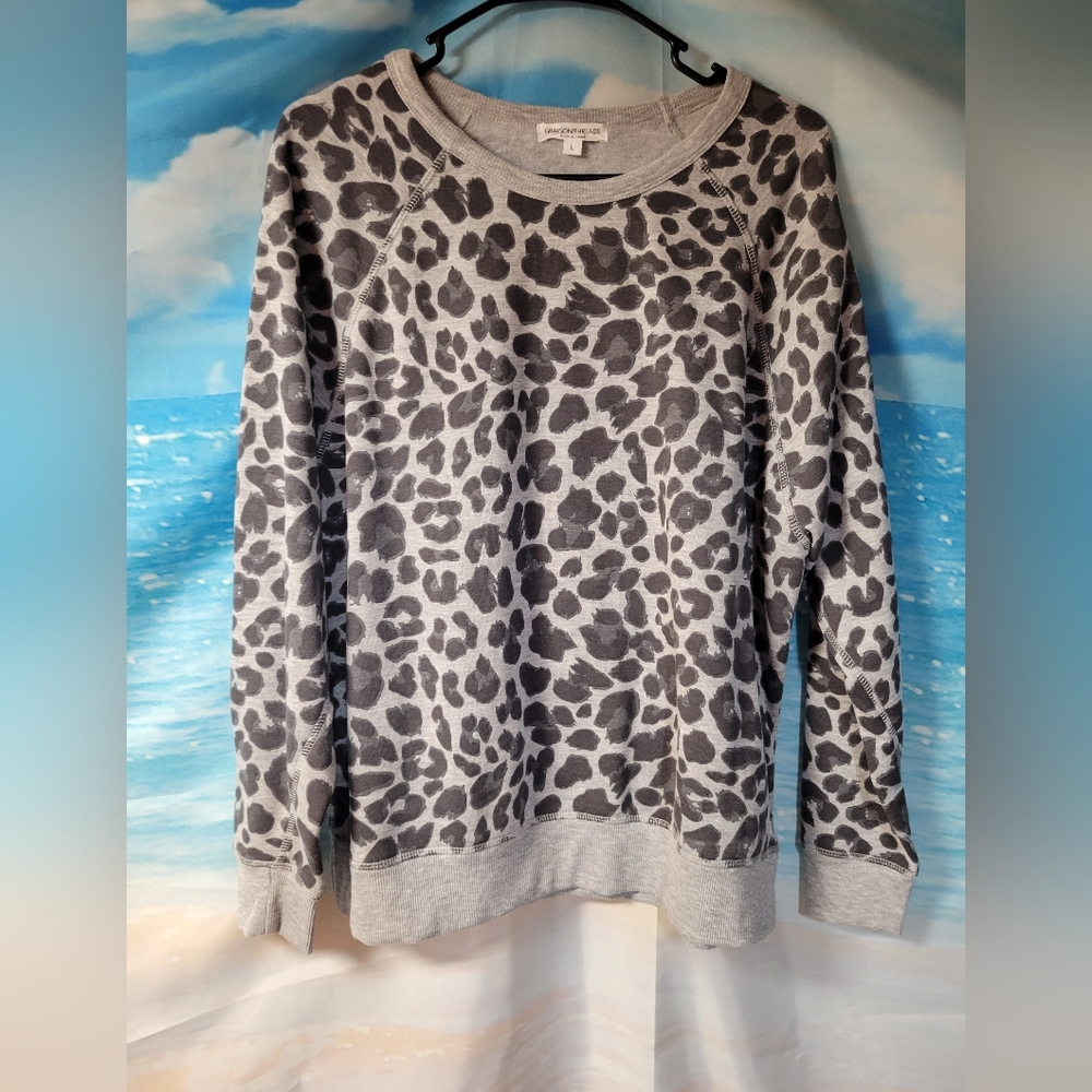Grayson Threads Gray‎ Cheetah Print Sweatshirt Size Large